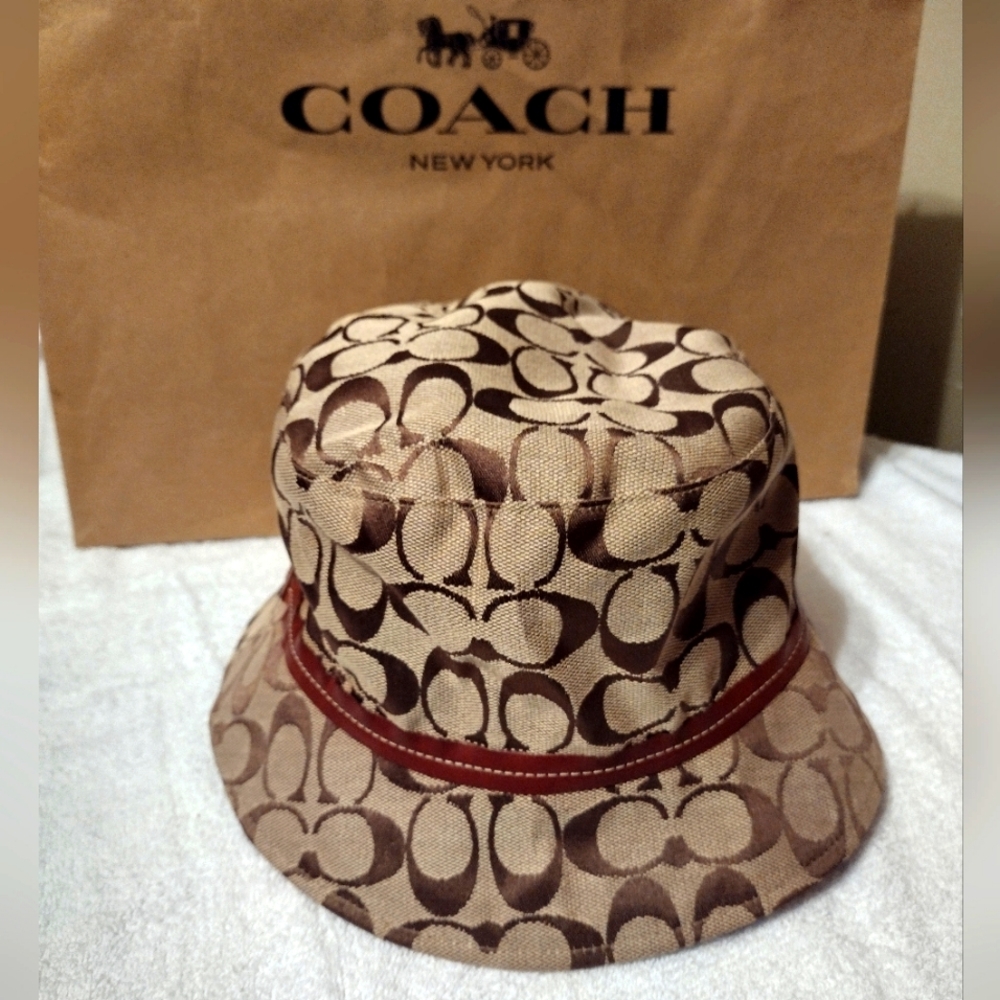 Coach Signature Bucket Hat